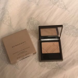 NIB Burberry Trench No. 02 Sheer Eye Shadow